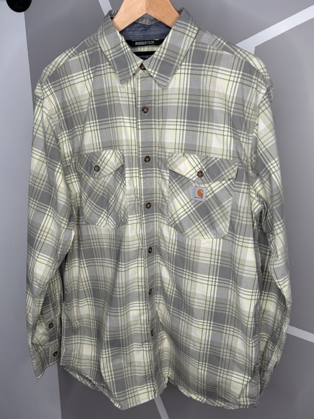 Carhartt Rugged Flex Relaxed Fit Men’s L Lightweight Long Sleeve Plaid Shirt
